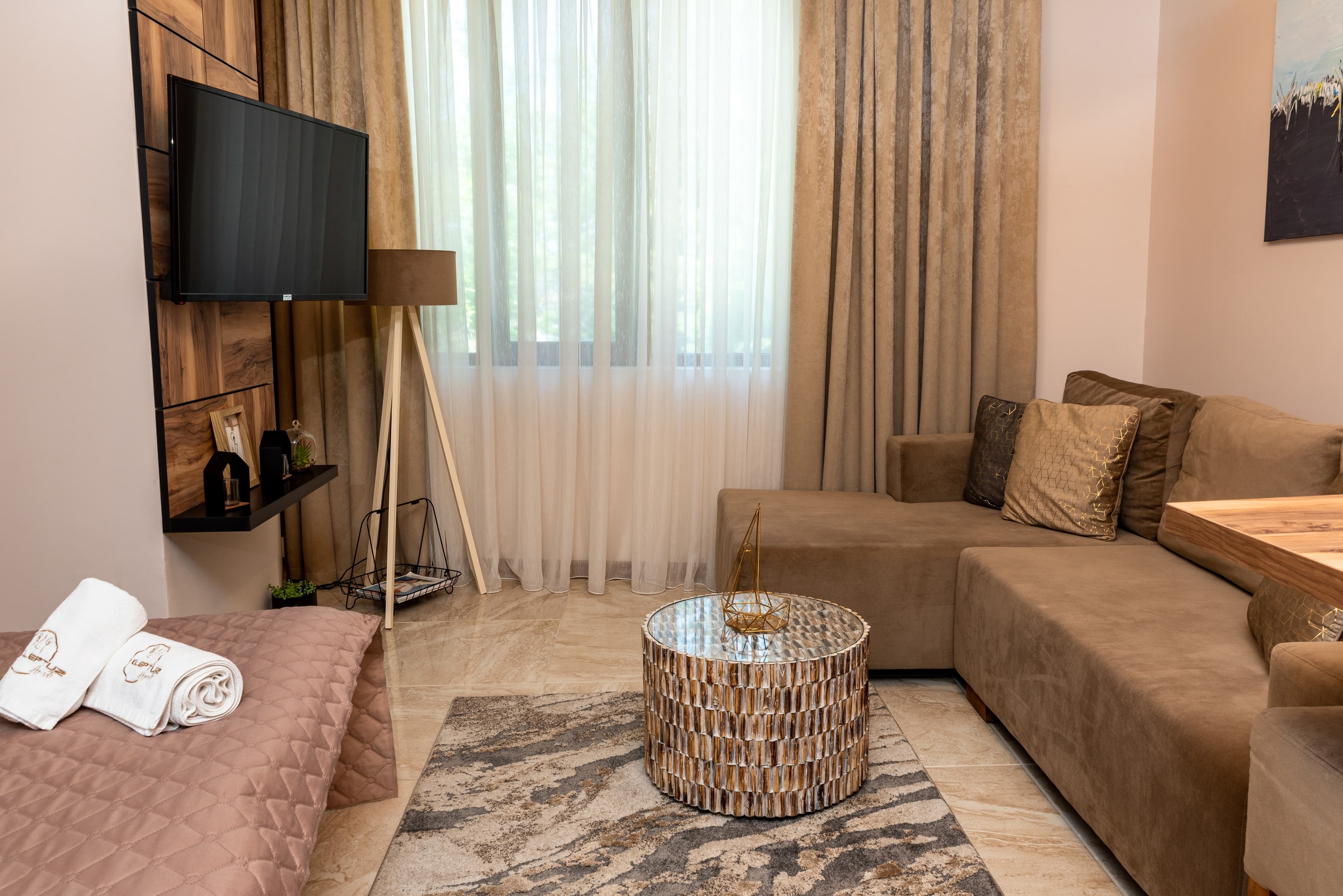 Studio Apartment image 4
