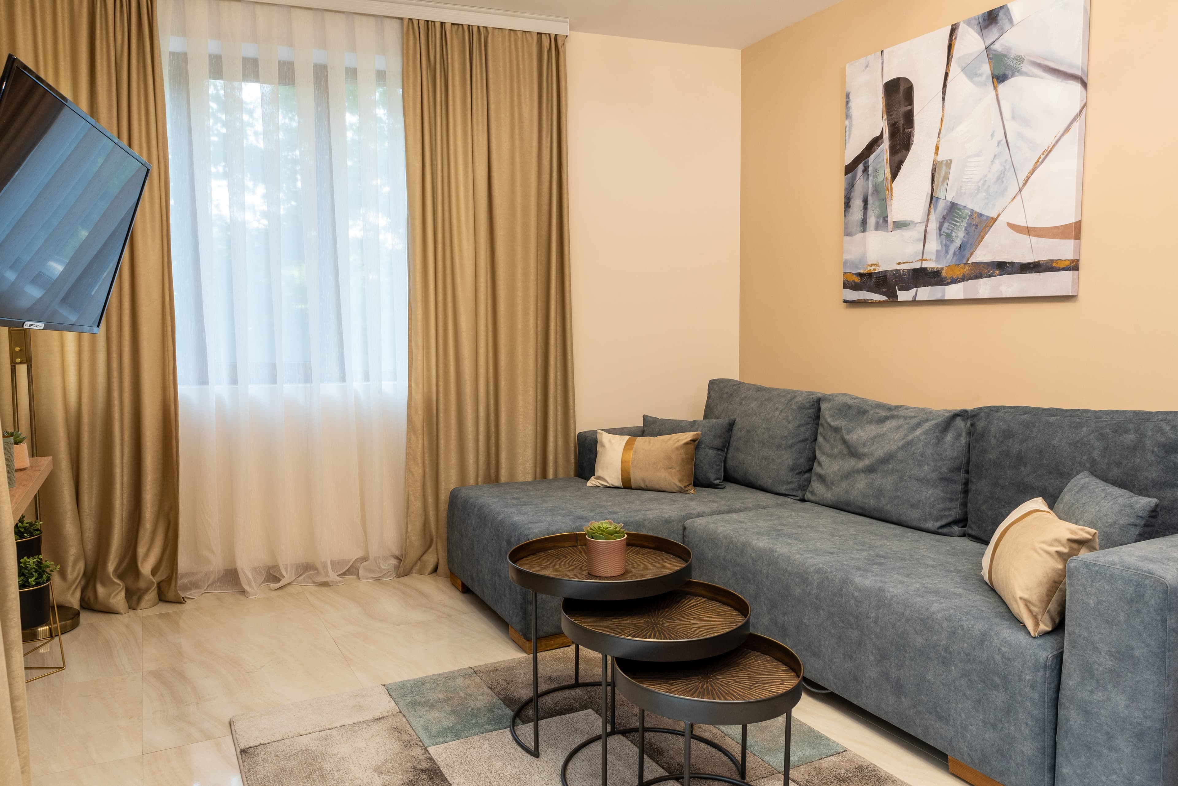Two-Room Apartment image 8